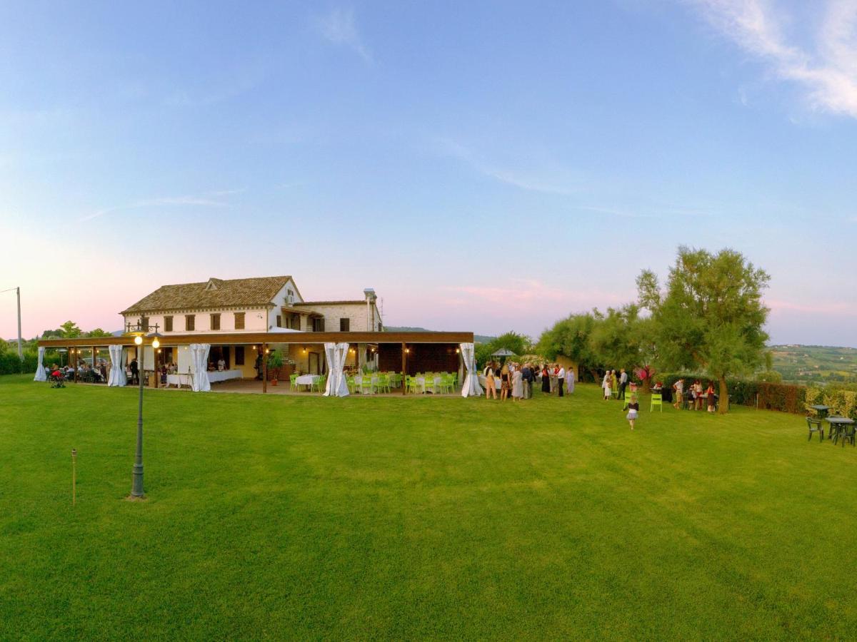 Il Girasole Country House Camerano Exterior photo